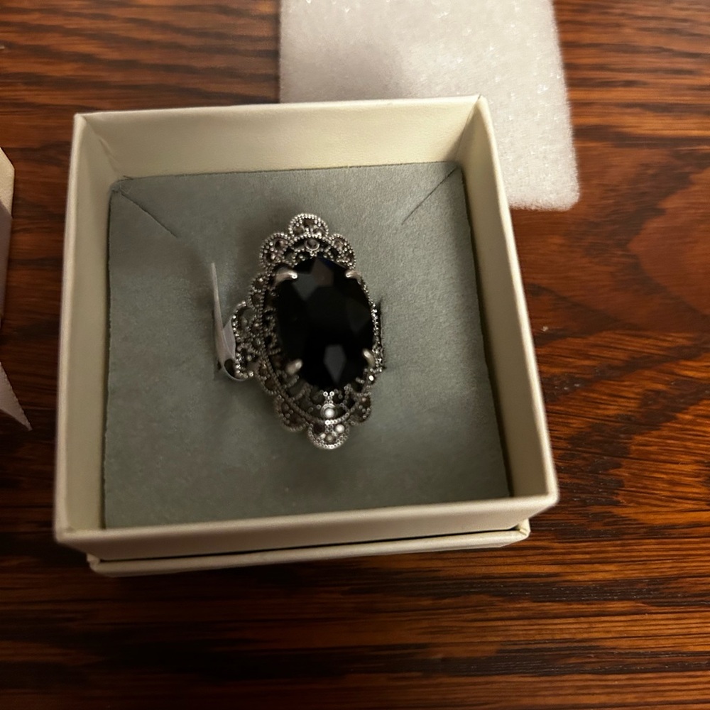 Sterling Silver large cocktail ring size 10